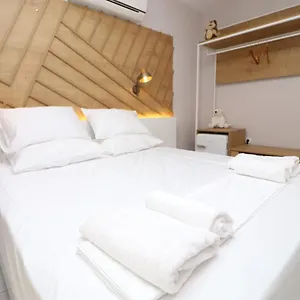 Hercules Bed and breakfast Himarë
